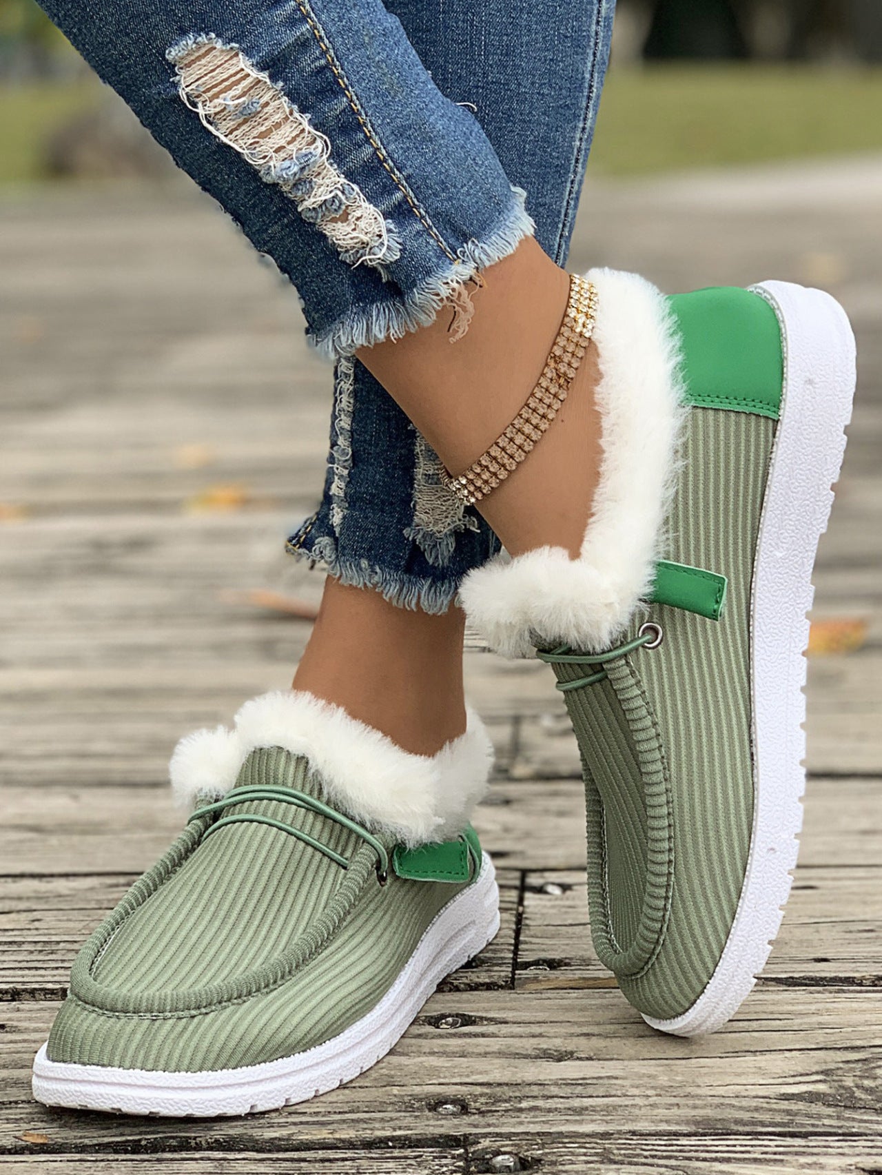 Women's casual shoes with plush and fuzzy cotton shoes