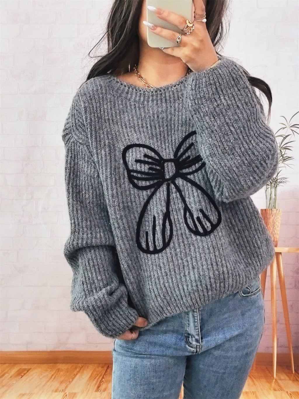 Bow Round Neck Long Sleeve Sweater