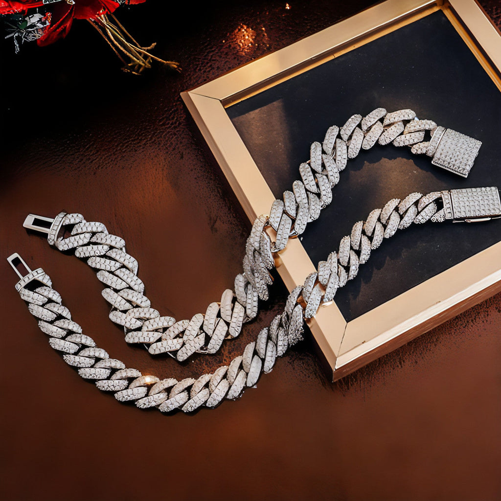 LuxeJewels™ Diamond Cuban Bracelet