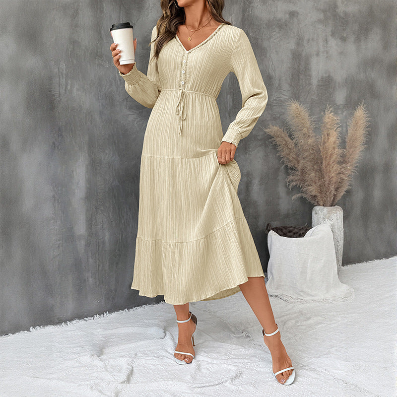 Elegant style long sleeved pleated V-neck solid color dress