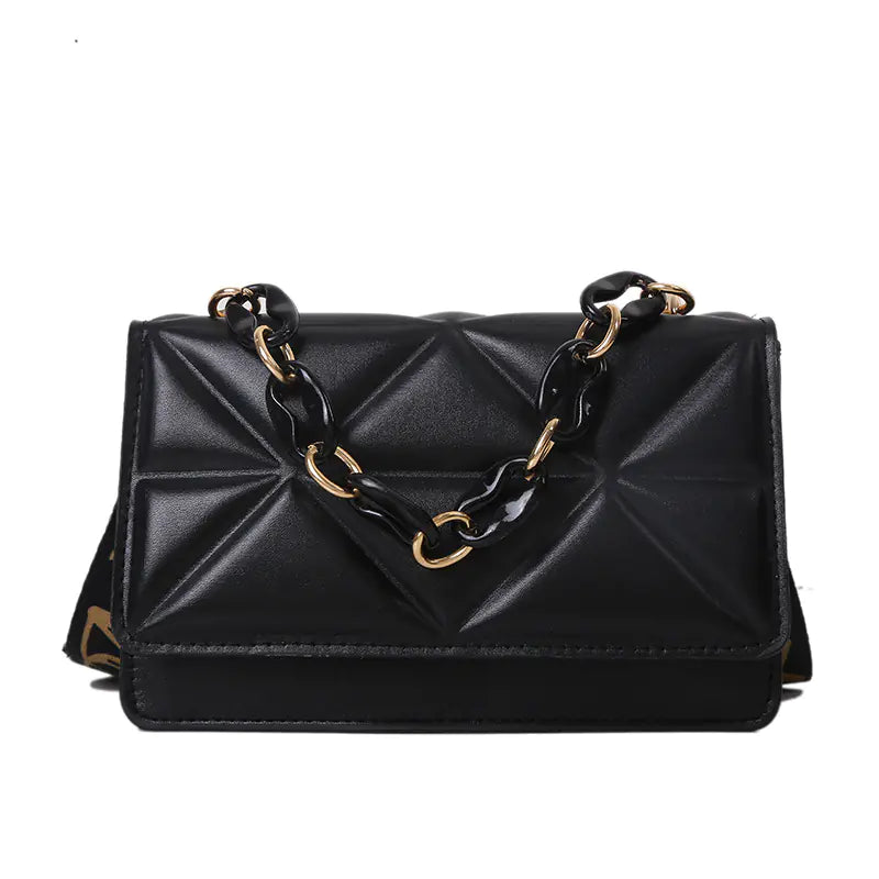 Chic Women's Shoulder Bag - Fall 2022 Fashion Trend