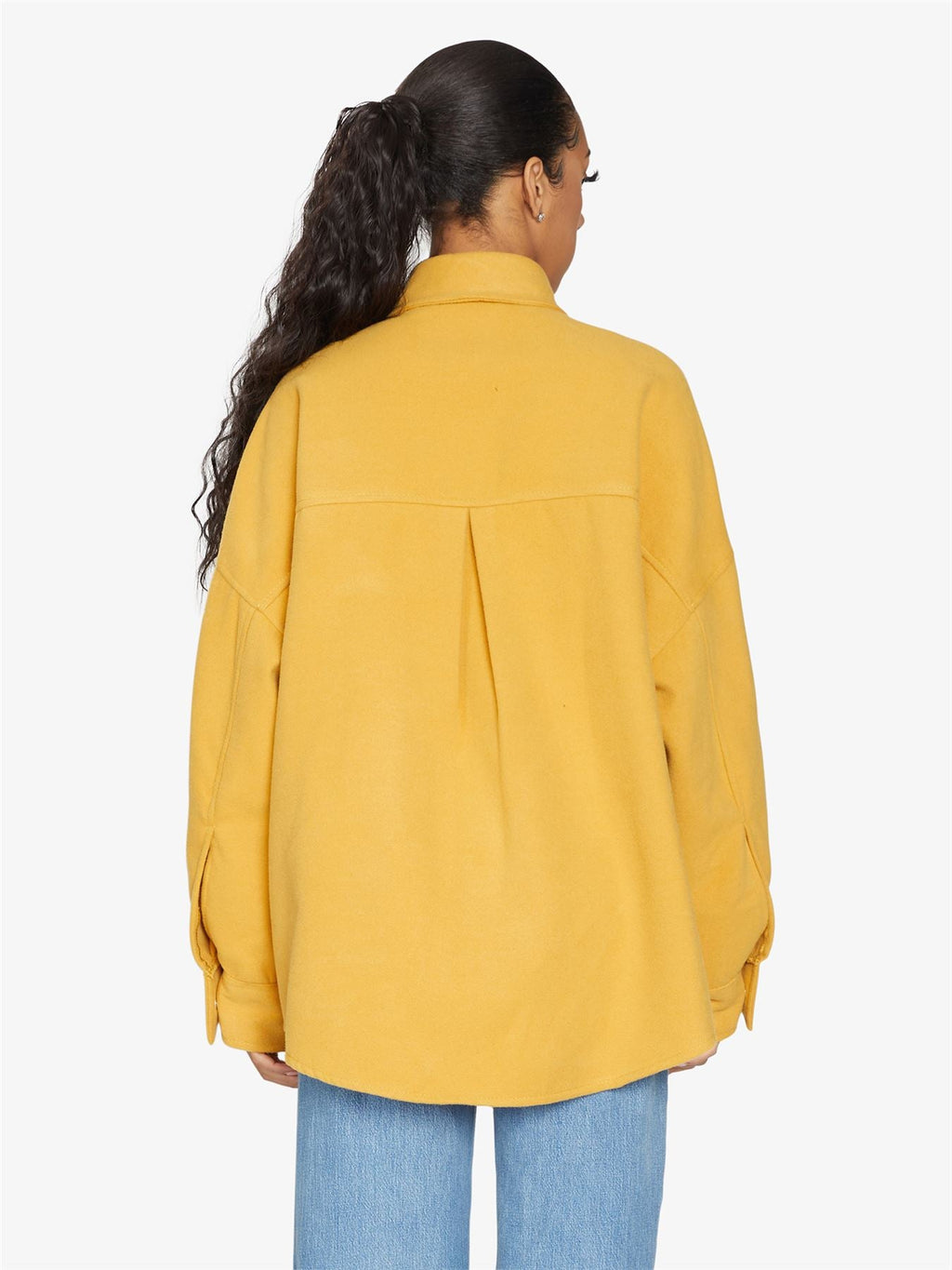 Chaqueta con bolsillo de parche de gran tamaño