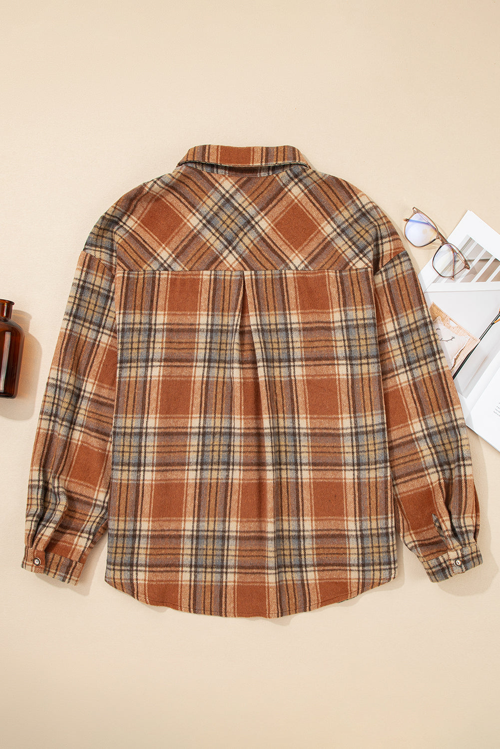 Plus Size Plaid Flap Pocket Button-Up Shacket