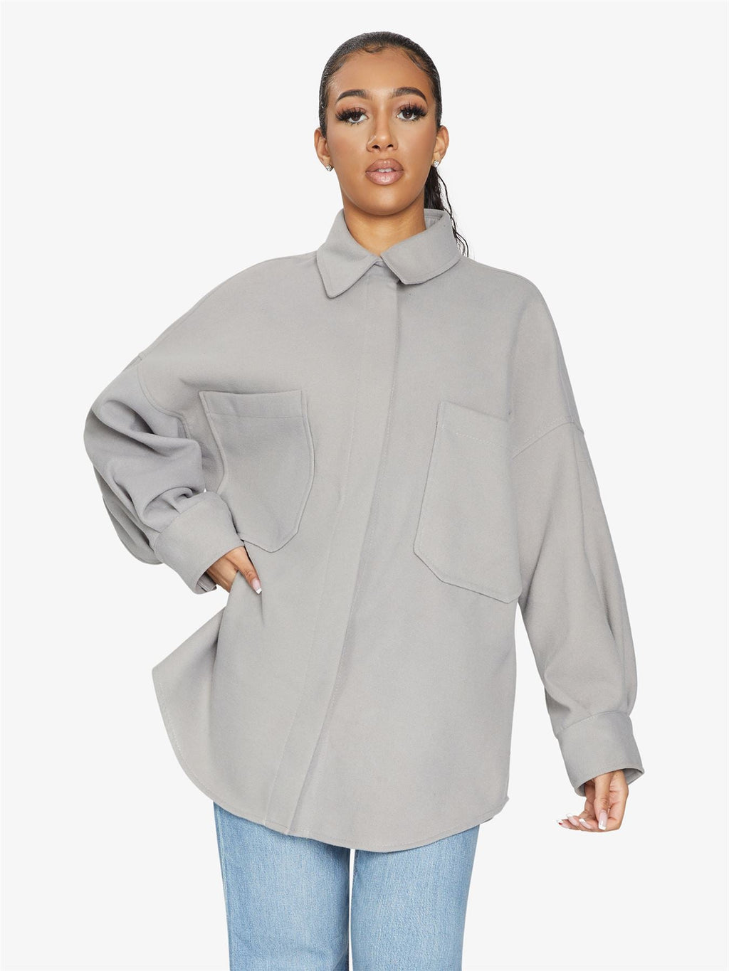 Chaqueta con bolsillo de parche de gran tamaño