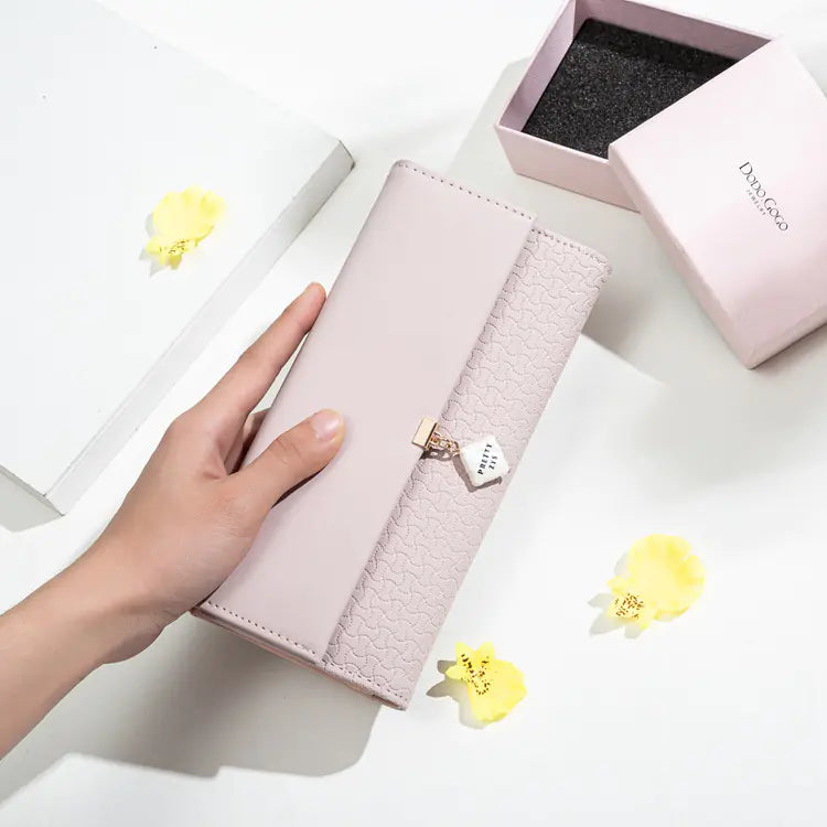 Tri-fold Trendy Clutch Wallet for All Occasions